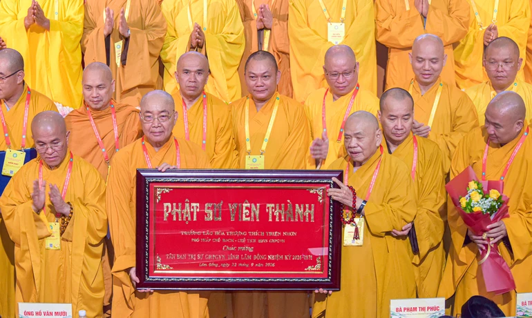 Hòa thượng Thích Minh Nhật được tái suy cử Trưởng ban Trị sự Phật giáo tỉnh Lâm Đồng nhiệm kỳ 2026-2031 - Ảnh: Quảng Đạo/BGN