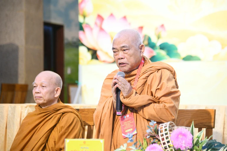 Hòa thượng Thích Giác Toàn đánh giá cao tinh thần đóng góp của chư tôn đức, các học giả, nhà nghiên cứu và đại biểu vào thành công chung của hội thảo
