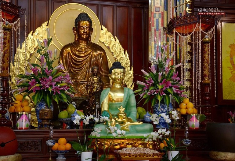 Từ Buddha đến Bụt và Phật