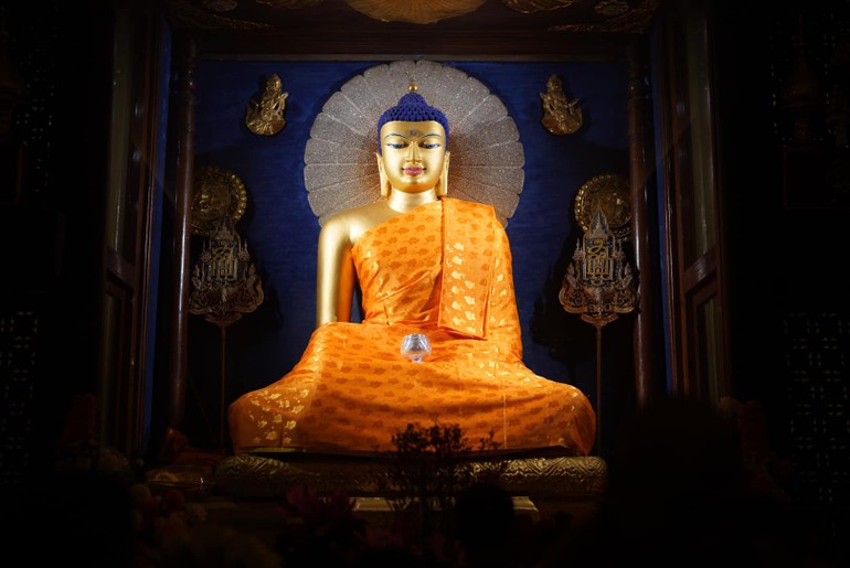 Tượng Phật tại Bồ Đề Đạo Tràng - Ấn Độ