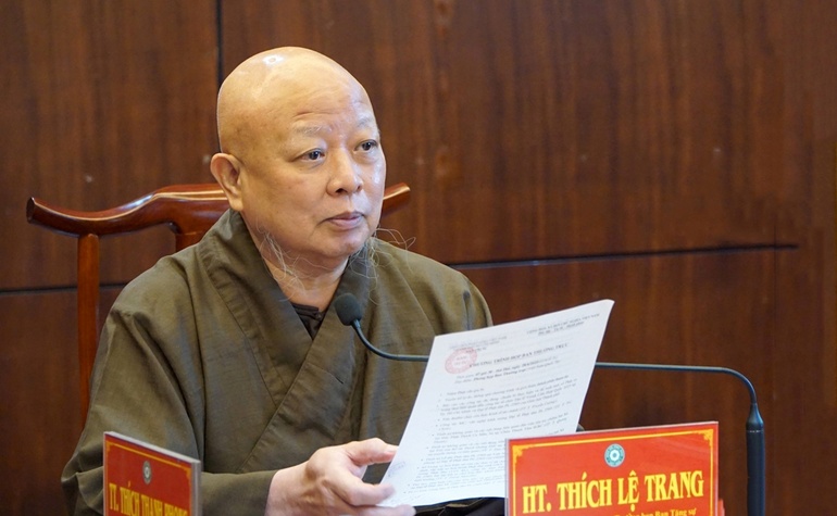 Hòa thượng Thích Lệ Trang chủ trì buổi họp của Ban Thường trực nhằm rà soát các công tác chuẩn bị cung rước Xá-lợi Đức Phật và Trái tim Bồ-tát Thích Quảng Đức