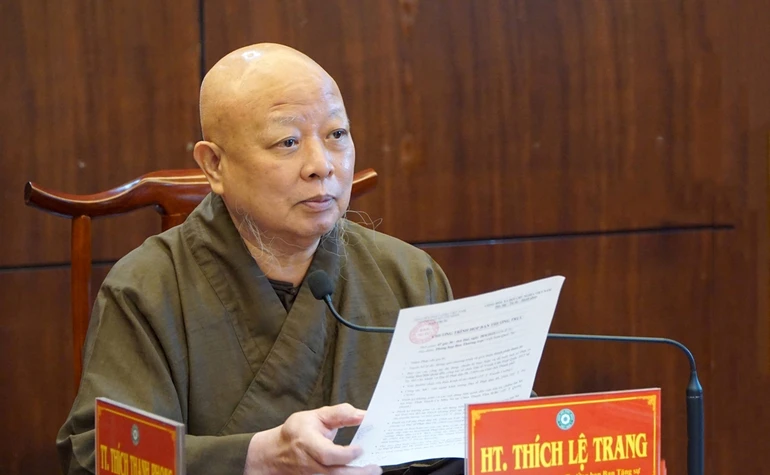 Hòa thượng Thích Lệ Trang chủ trì buổi họp của Ban Thường trực nhằm rà soát các công tác chuẩn bị cung rước Xá-lợi Đức Phật và Trái tim Bồ-tát Thích Quảng Đức