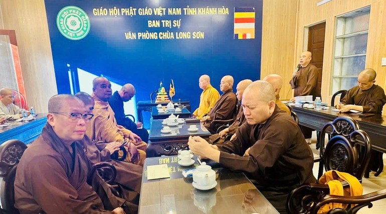 Mùa Vu lan Phật lịch 2569, Ban Trị sự GHPGVN tỉnh tiếp tục thực hiện chương trình "Hoa hồng xuống phố"