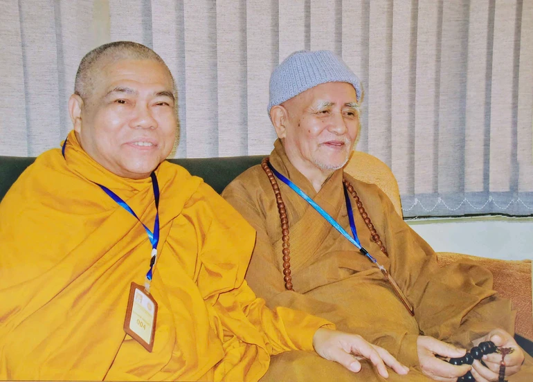 Hòa thượng Thích Giác Toàn và Trưởng lão Hòa thượng Thích Trí Tịnh tại Đại hội đại biểu Phật giáo toàn quốc lần thứ VIII - Ảnh tư liệu Báo Giác Ngộ