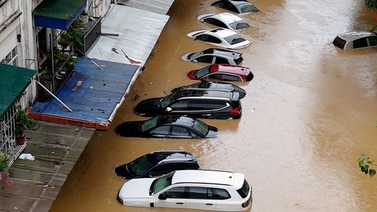 Ngâp lụt ở Thái Nguyên - Ảnh: Tiền Phong