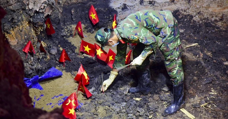 Đã có 117 hài cốt liệt sĩ, trong đó có 3 bộ tập thể được tìm thấy tại Công viên Lê Thị Riêng - Ảnh: Trí Đức