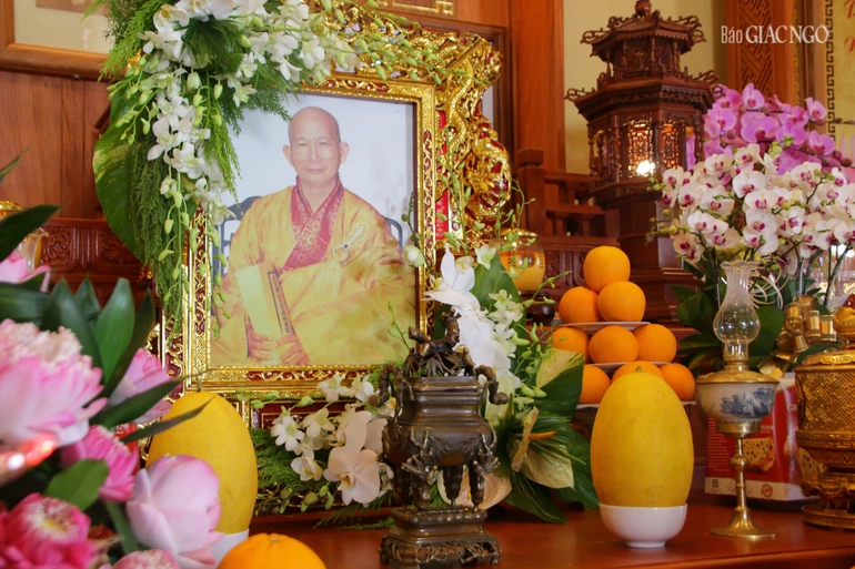 Di ảnh Trưởng lão Hòa thượng Thích Minh Cảnh (1937-2018) 