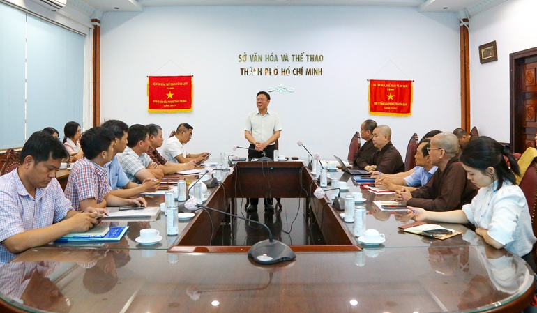 Đại diện các sở, ban ngành thảo luận phương án xây dựng Trung tâm Báo chí phục vụ Đại lễ Vesak 2025