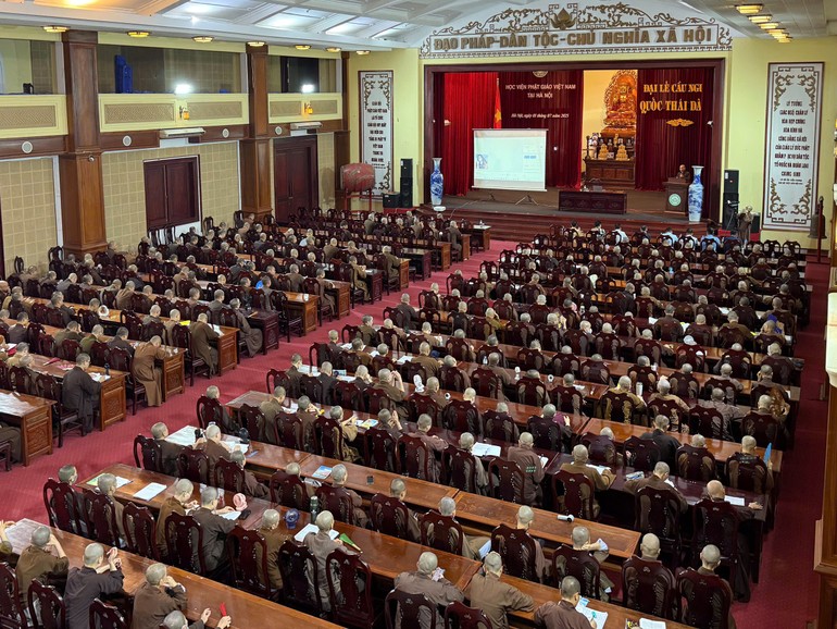 Tuyên truyền và phổ biến pháp luật về trật tự, an toàn giao thông cho toàn thể Tăng Ni sinh đang theo học Học viện Phật giáo VN tại Hà Nội