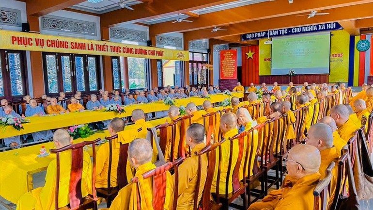 Quang cảnh hội nghị