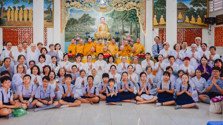 Lễ tất niên, tổng kết tại tịnh xá Trung Tâm - TP.HCM