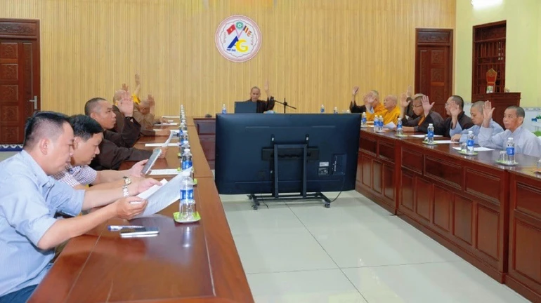 Chư tôn đức Ban Thường trực Ban Trị sự GHPGVN tỉnh An Giang biểu quyết thông qua nhiều nội dung Phật sự quan trọng trong thời gian tới