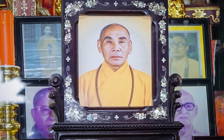 Di ảnh Hòa thượng Thích Vĩnh Đạt (1911-1987), vị Trưởng ban Trị sự GHPGVN tỉnh Đồng Tháp đầu tiên vào năm 1982