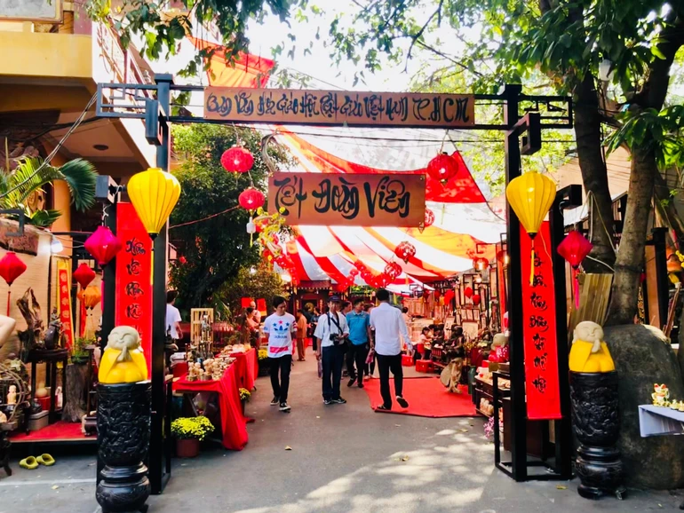 Không gian Tết Việt do Ban Văn hóa Phật giáo TP.HCM tổ chức trong những năm trước - Ảnh: Chí Giác Thông