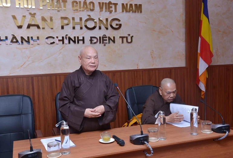 Hòa thượng Thích Thiện Nhơn phát biểu tại hội nghị