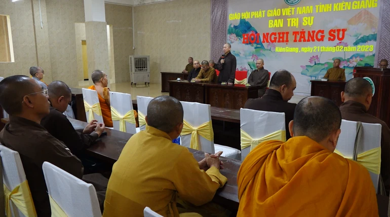 Ban Trị sự GHPGVN tỉnh họp, chuẩn bị lễ động thổ công trình xây dựng tôn tượng Quán Thế Âm tại chùa Hang