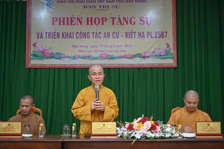 Thượng tọa Thích Quảng Hiền chủ trì buổi họp Ban Trị sự GHPGVN tỉnh