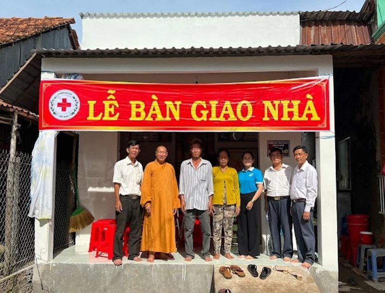 Căn nhà tình thương do Thượng tọa Thích Minh Lý tài trợ