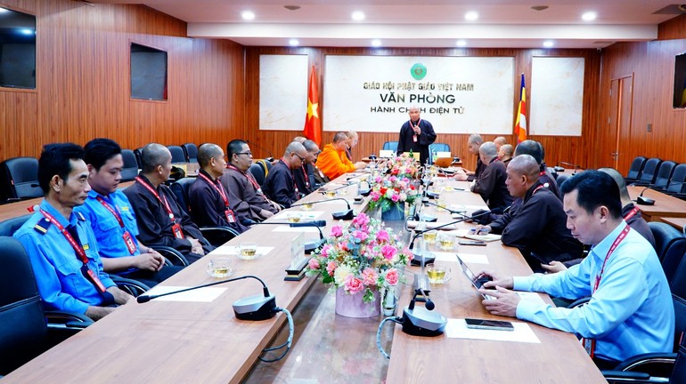 Buổi họp triển khai hoạt động Phật sự của Văn phòng II T.Ư tại thiền viện Quảng Đức, sáng 1-3