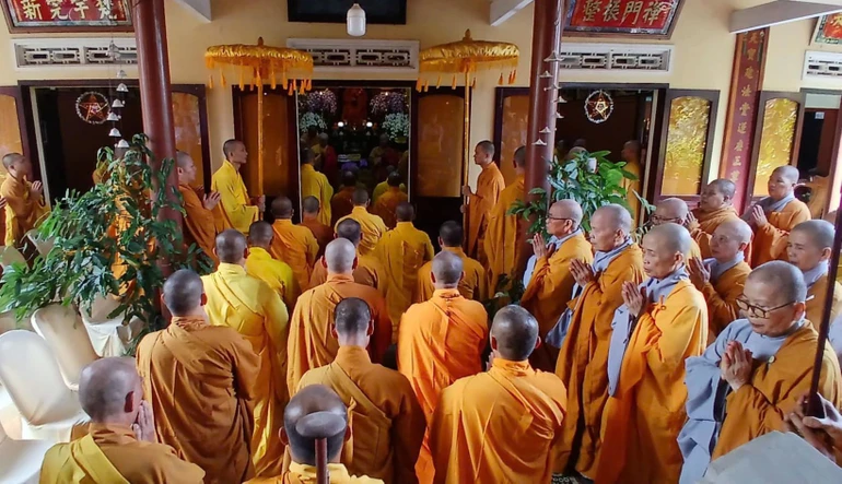 Chư Tăng Ni tại Lễ tưởng niệm húy nhật lần thứ 2 Trưởng lão Hòa thượng Thích Ngộ Tánh