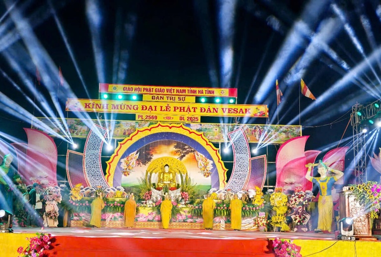 Đại lễ Phật đản tại chùa Phong Phạn