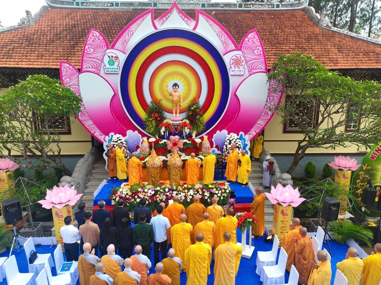 Ban Trị sự GHPGVN tỉnh trang nghiêm tổ chức Đại lễ Phật đản 2569 tại lễ đài chính của Ban Trị sự tỉnh - chùa Linh Sơn