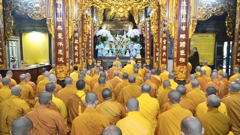 Lễ tác pháp An cư kiết hạ tại trường hạ Sóc Thiên Vương thiền tự với 600 Tăng Ni sinh Học viện Phật giáo VN tại Hà Nội