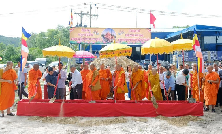 Thực hiện nghi thức động thổ, khởi công chùa Bồ Đề hải đảo tại Phú Quốc