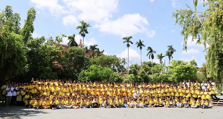 500 thanh thiếu niên tham gia khóa tu mùa hè lần thứ 16 tại chùa Long Phước