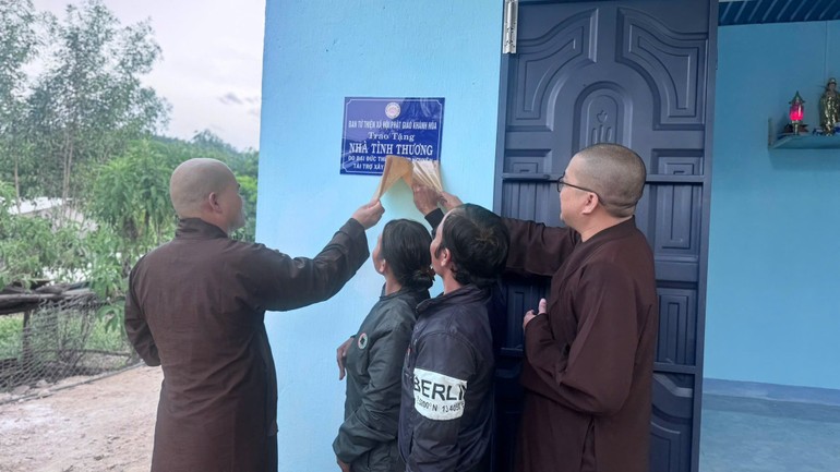 Khánh thành, bàn giao nhà mới cho gia đình tại xã Bắc Khánh Vĩnh