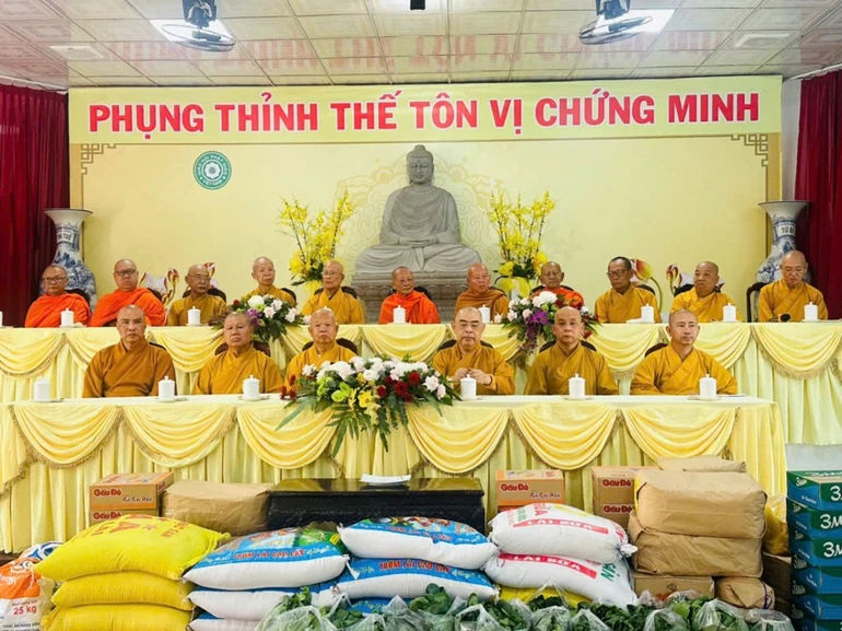 Phái đoàn tại trường hạ thiền viện Trúc Lâm Phương Nam