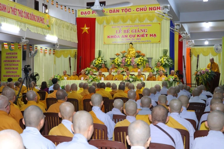 Quang cảnh Lễ bế giảng khóa An cư kiết hạ Phật lịch 2569