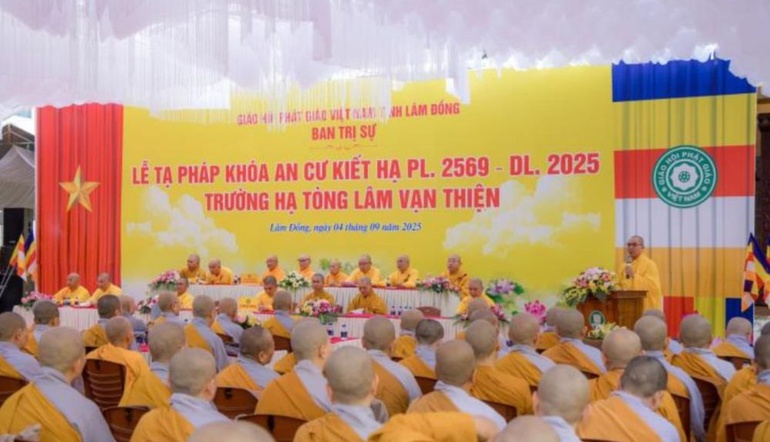 Lễ bế mạc khóa An cư kiết hạ Phật lịch 2569 cho Tăng Ni tại khu vực Văn phòng 2 - Ban Trị sự tỉnh