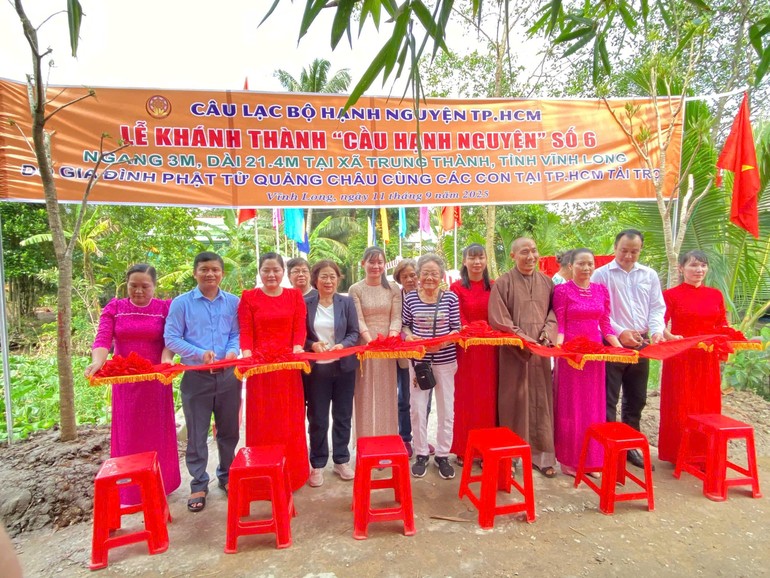 Câu lạc bộ Hạnh Nguyện cùng địa phương khánh thành và đưa vào sử dụng cầu Hạnh Nguyện số 6