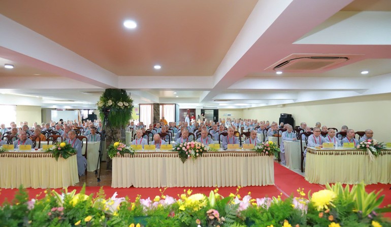 250 vị Ni từ các tỉnh thành tham dự khóa bồi dưỡng kỹ năng người dẫn chương trình