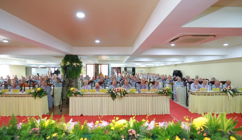 250 vị Ni từ các tỉnh thành tham dự khóa bồi dưỡng kỹ năng người dẫn chương trình