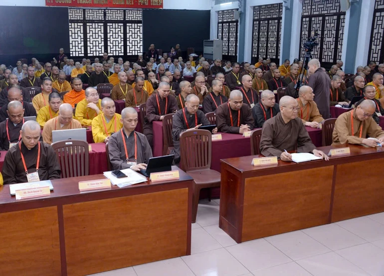 Chư tôn đức tham dự Khóa tập huấn bình dân học vụ số do Văn phòng II T.Ư tổ chức