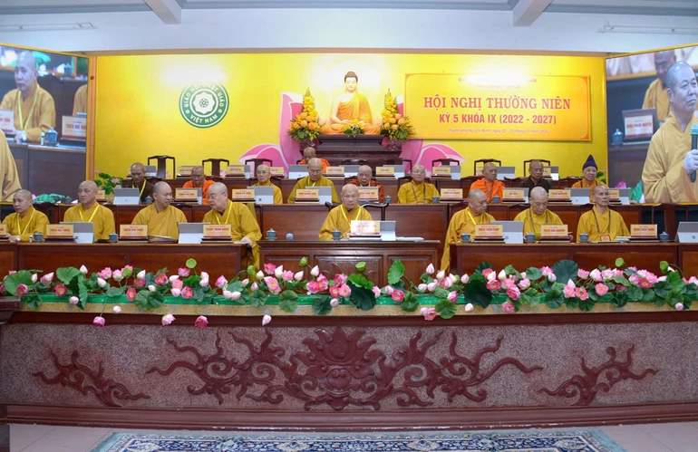 Chư tôn giáo phẩm chủ tọa Hội nghị kỳ 5 - khóa IX phiên chiều nay, 22-1