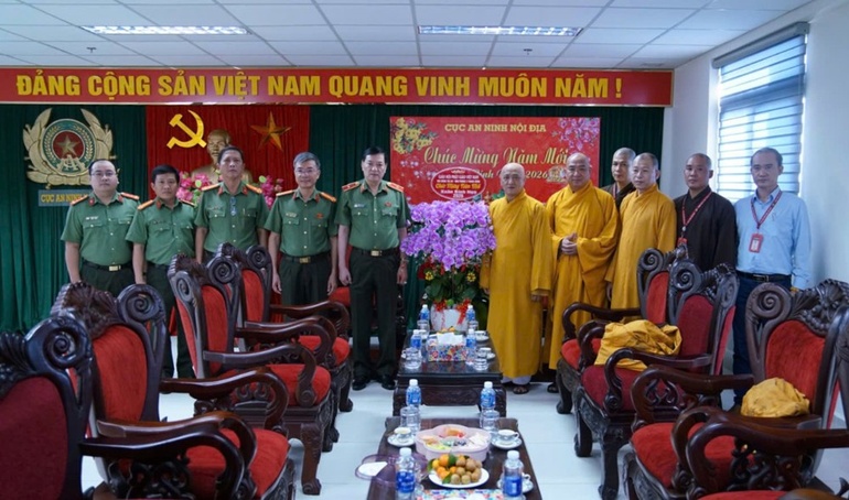Phái đoàn Trung ương GHPGVN chúc Tết lãnh đạo Cục An ninh nội địa - Bộ Công an