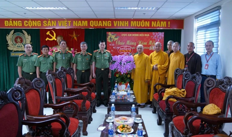 Phái đoàn Trung ương GHPGVN chúc Tết lãnh đạo Cục An ninh nội địa - Bộ Công an