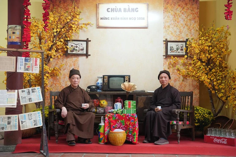 Góc Tết xưa ở chùa Bằng