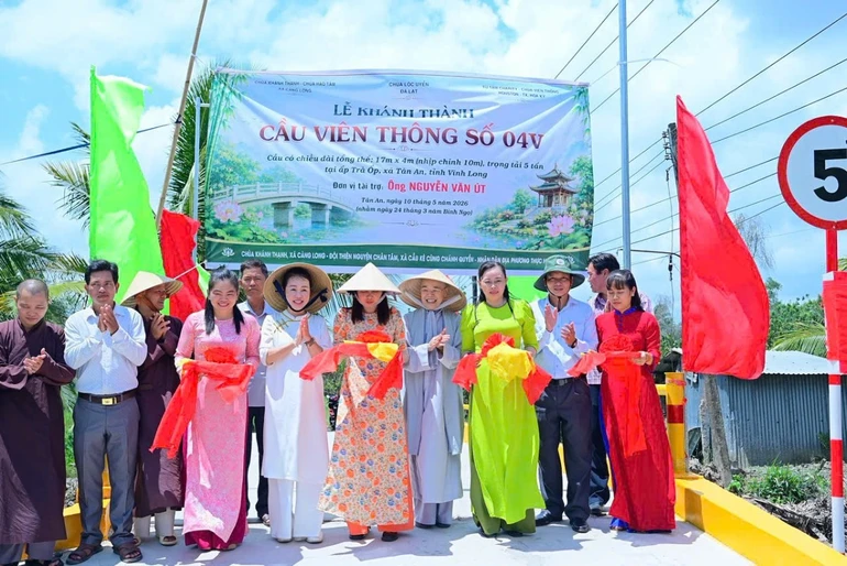 Khánh thành cầu Viên Thông 04V, tại ấp Trà Ốp, xã Tân An, tỉnh Vĩnh Long