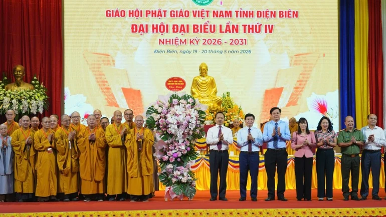 Đoàn lãnh đạo Tỉnh ủy, HĐND, UBND, Ủy ban MTTQVN tỉnh Điện Biên chúc mừng Đại hội đại biểu Phật giáo tỉnh lần thứ IV, nhiệm kỳ 2026-2031