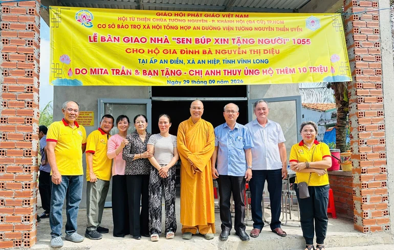 Bàn giao nhà tình thương đến gia đình bà Nguyễn Thị Diệu, xã An Hiệp, tỉnh Vĩnh Long