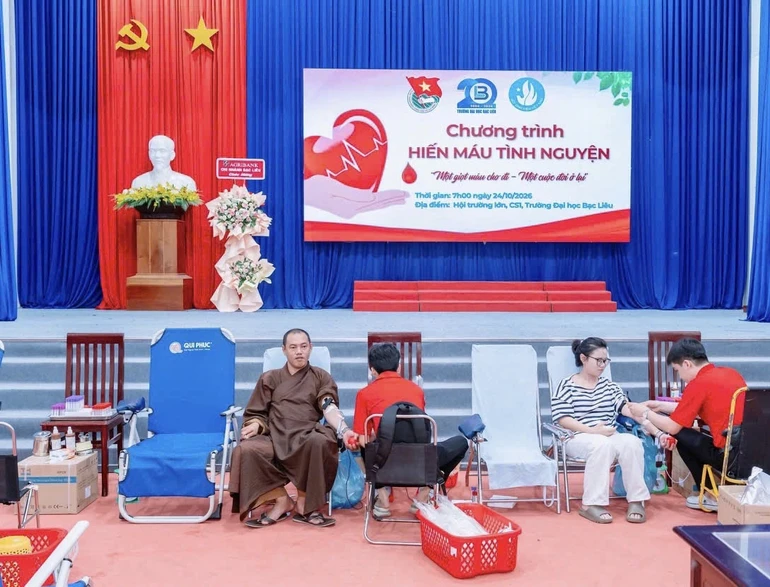 Đại đức Thích Tấn Thiền đã có 15 lần hiến máu nhân đạo cứu người
