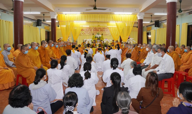 Lễ tưởng niệm và phụng tống kim quan Ni trưởng Thích nữ Hàn Liên