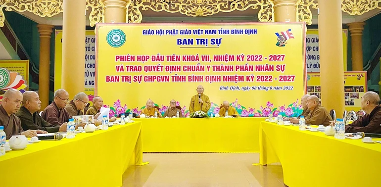 Hòa thượng Thích Nguyên Phước, Trưởng ban Trị sự GHPGVN tỉnh Bình Định chủ tọa buổi họp