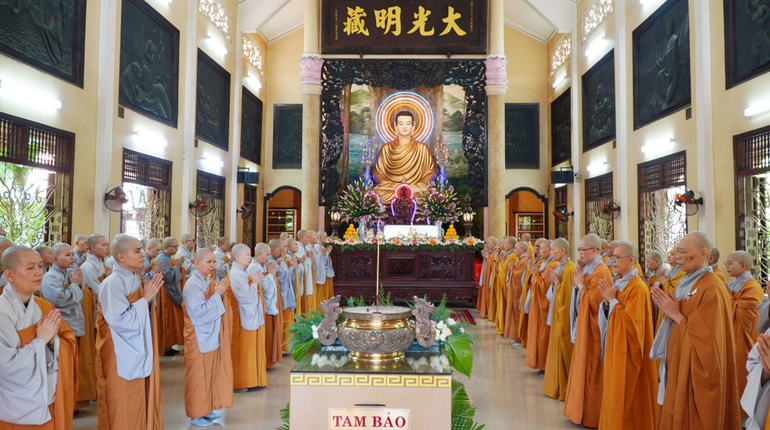 Trường hạ chùa Vĩnh Phước tác pháp Tự tứ, kết thúc khóa An cư kiết hạ Phật lịch 2567