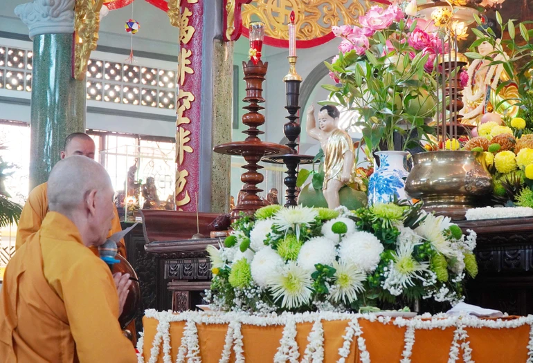 Khóa lễ Tắm Phật tại chùa Huỳnh Kim (Q.Gò Vấp, TP.HCM)