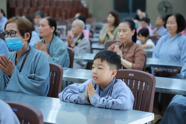 Khóa tu Ngày an lạc tại chùa Phổ Quang